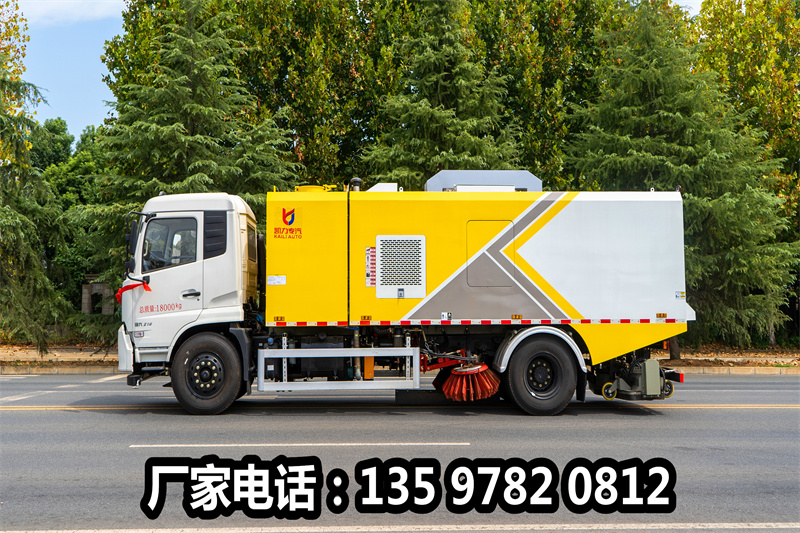 东风天锦王中王吸尘车 14方（4方+10方）