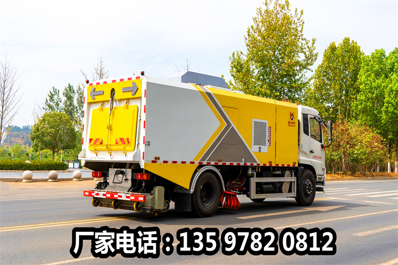 东风天锦王中王吸尘车 14方（4方+10方）